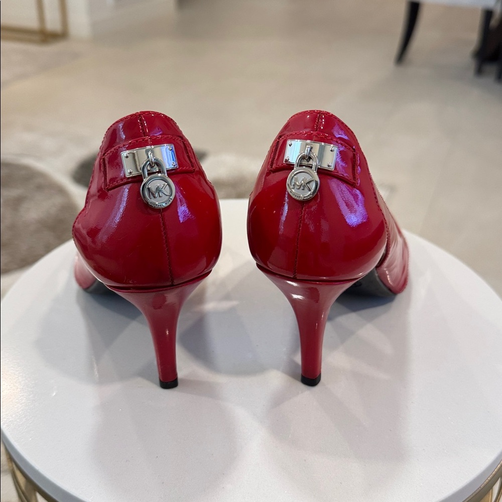 Michael Kors Red Stiletto Heels, Size 6, Patent Leather. - Picture 5 of 8